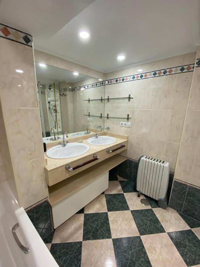 Fantastico Duplex Corazon De La Juderia Sevilla Exterior photo